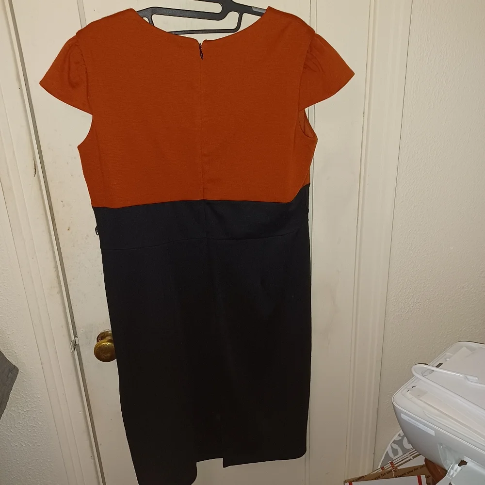 Roz & Ali Black and Orange Dress sz 12 - Picture 3 of 3